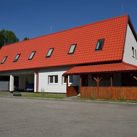 Skolici Stredisko Abena S Ubytovanim Appartement Ostrava Buitenkant foto