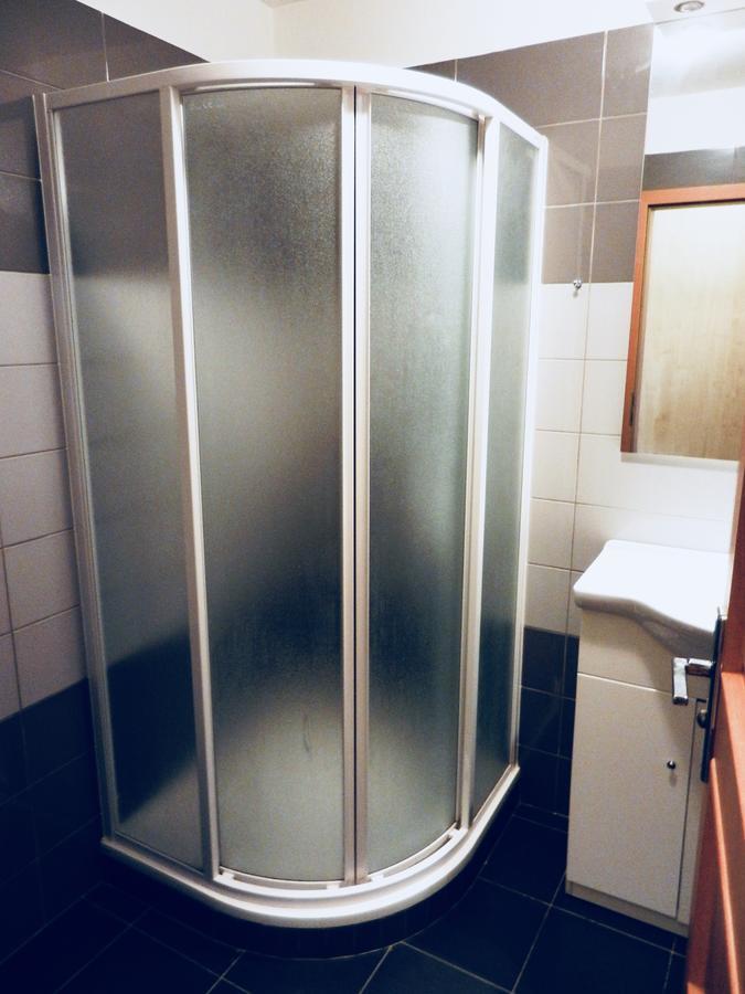 Skolici Stredisko Abena S Ubytovanim Appartement Ostrava Buitenkant foto
