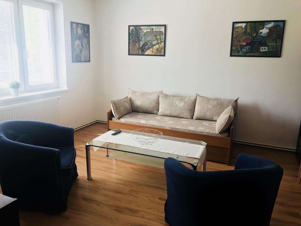 Skolici Stredisko Abena S Ubytovanim Appartement Ostrava Buitenkant foto