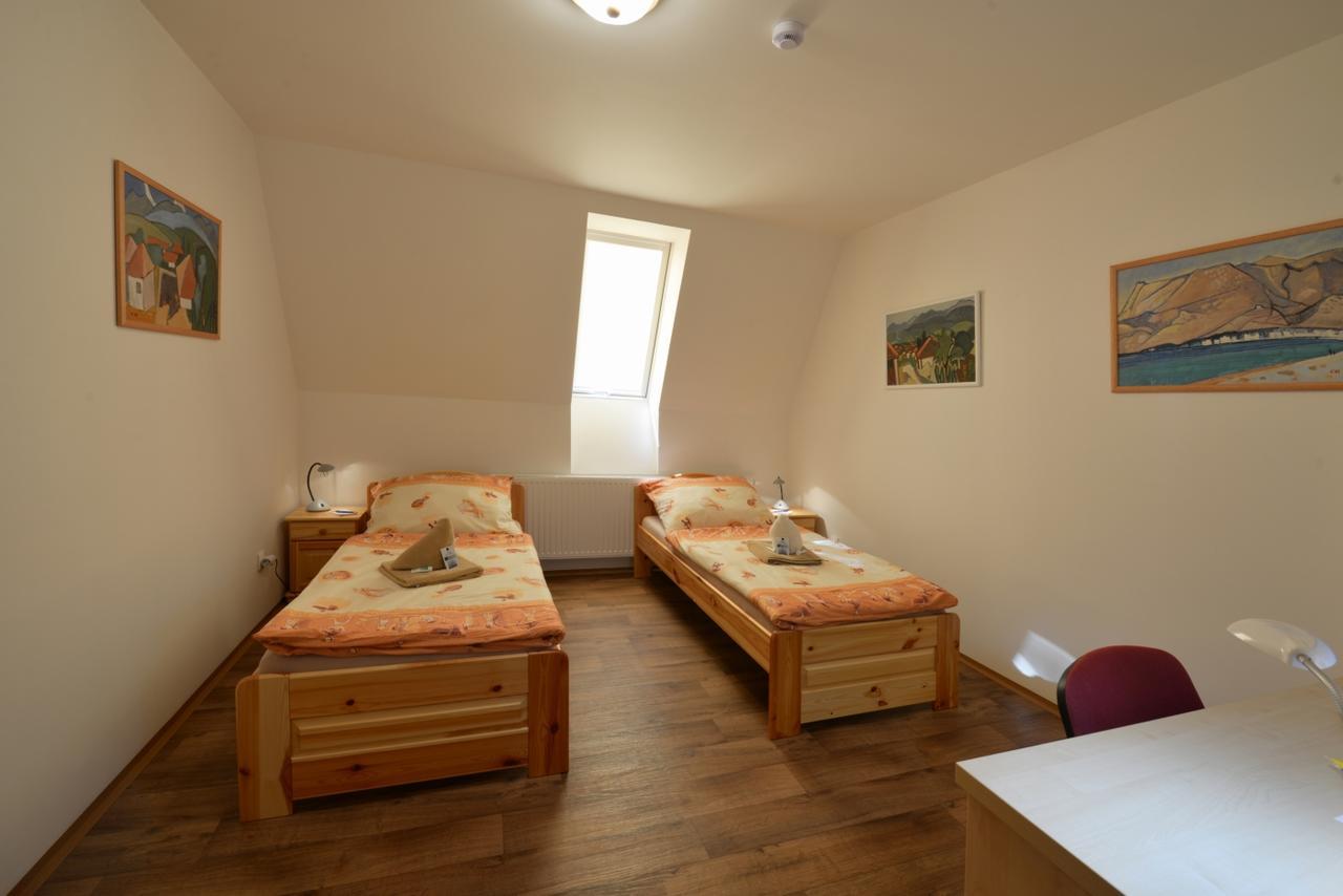 Skolici Stredisko Abena S Ubytovanim Appartement Ostrava Buitenkant foto